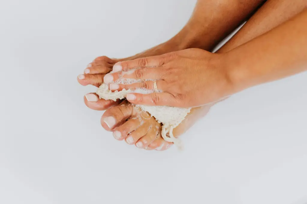 Manicure and Pedicures - Medi Pedi Special - 30mins
